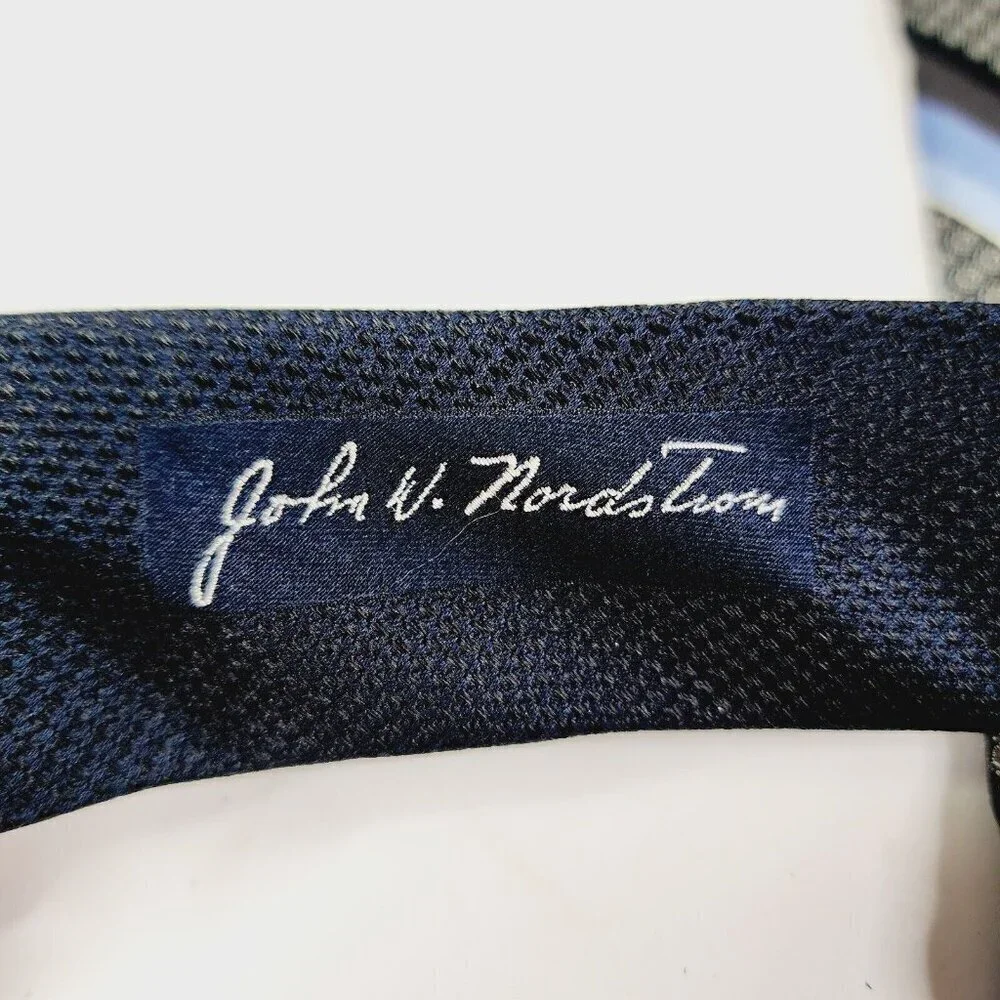 JOHN‎ W. NORDSTROM Men's 100% Silk Necktie USA Designer Striped Blue/Black EUC